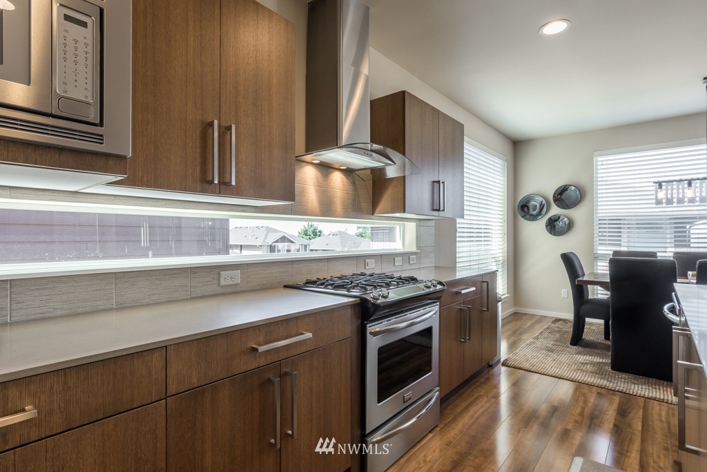 19207 101st Place Southeast Renton, WA 98055 - Photo 8 of 25 Gallery Image 8