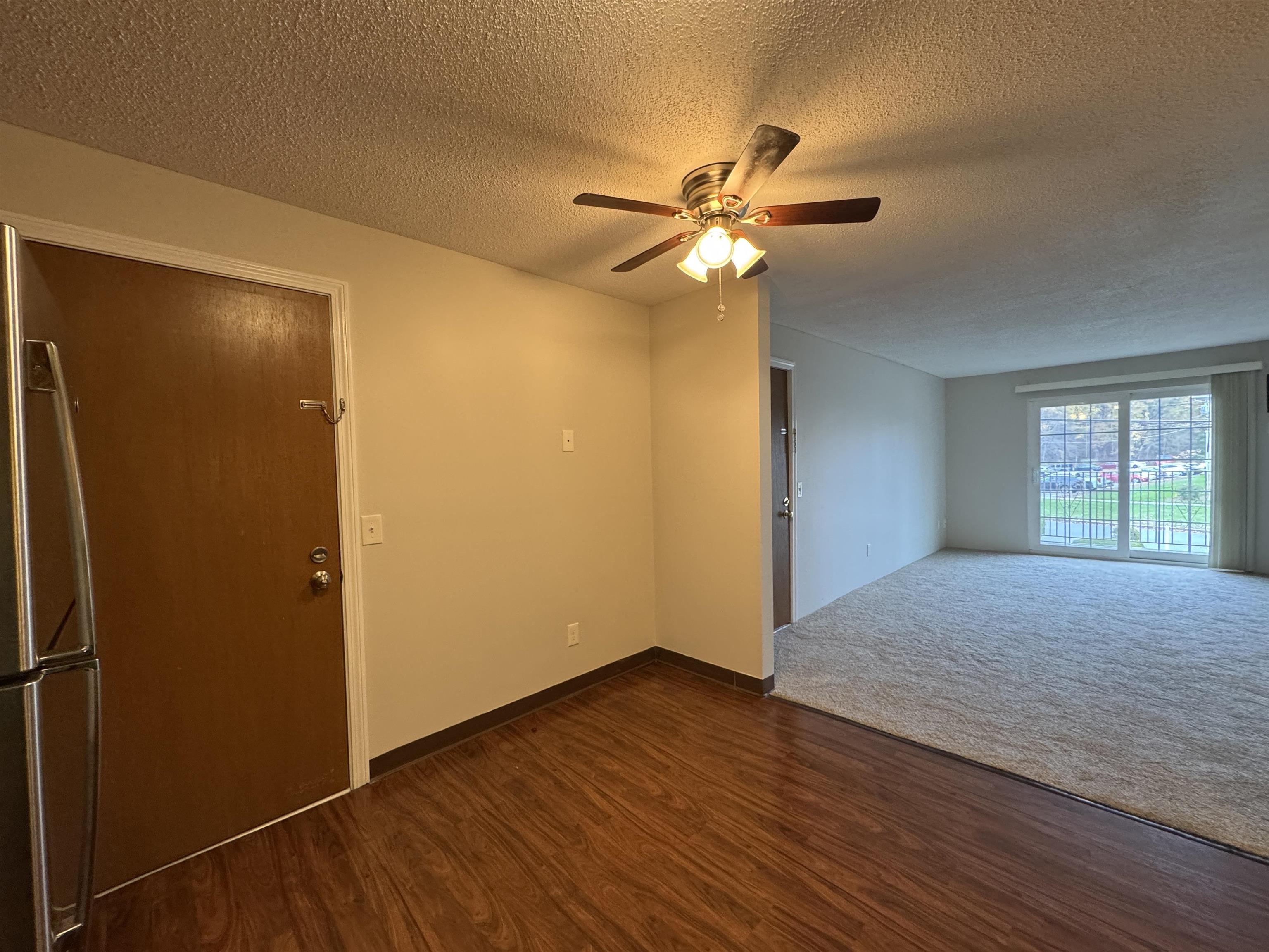 379 Huse Road, Unit 26 Manchester, NH 03103 - Photo 11 of 33