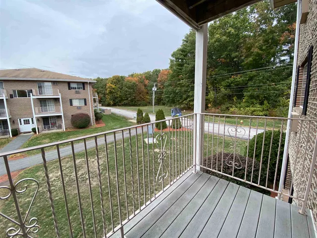 $1,694 | 379 Huse Road, Unit 26, Manchester, NH 03103