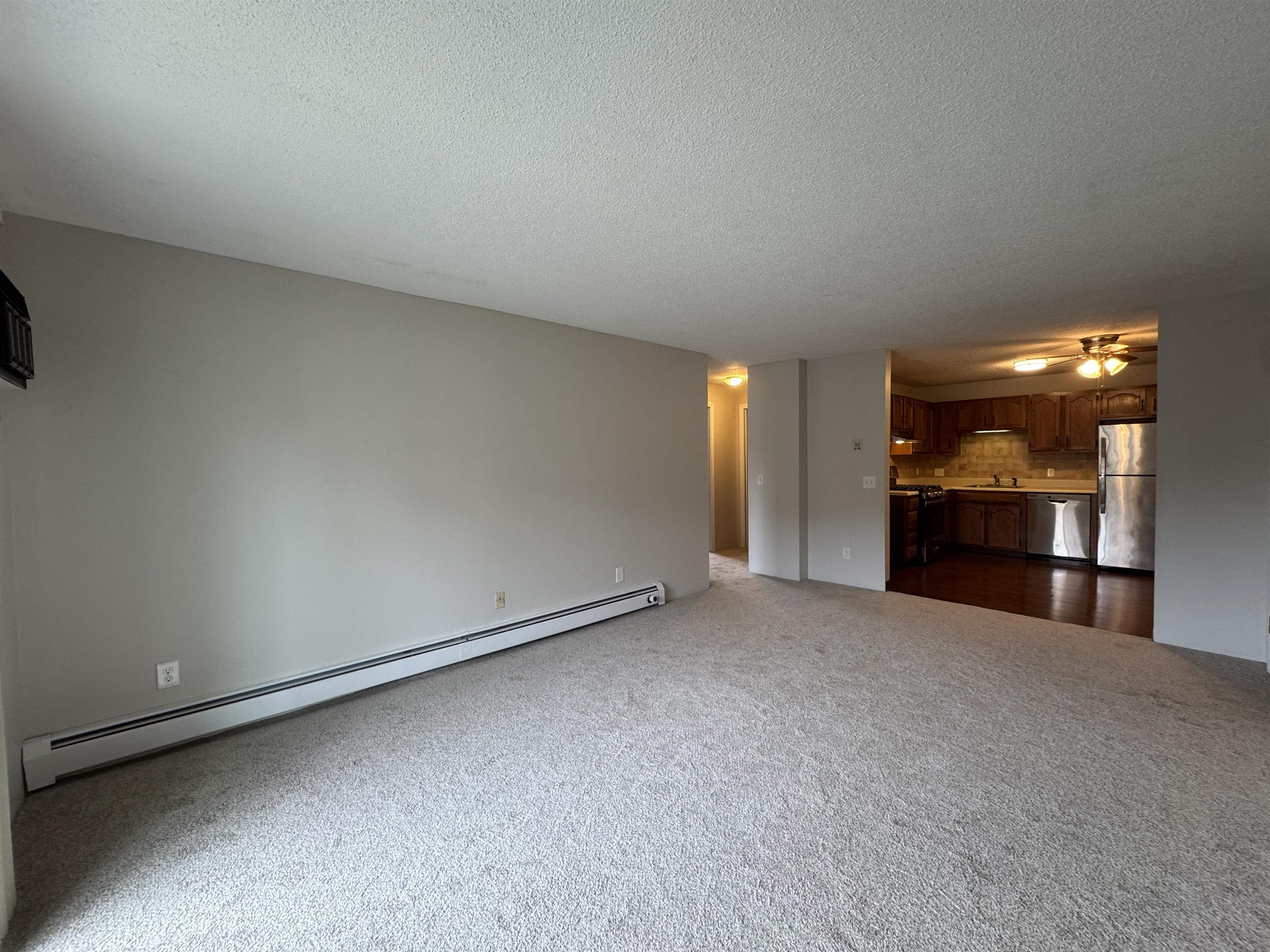 379 Huse Road, Unit 26 Manchester, NH 03103 - Photo 18 of 33