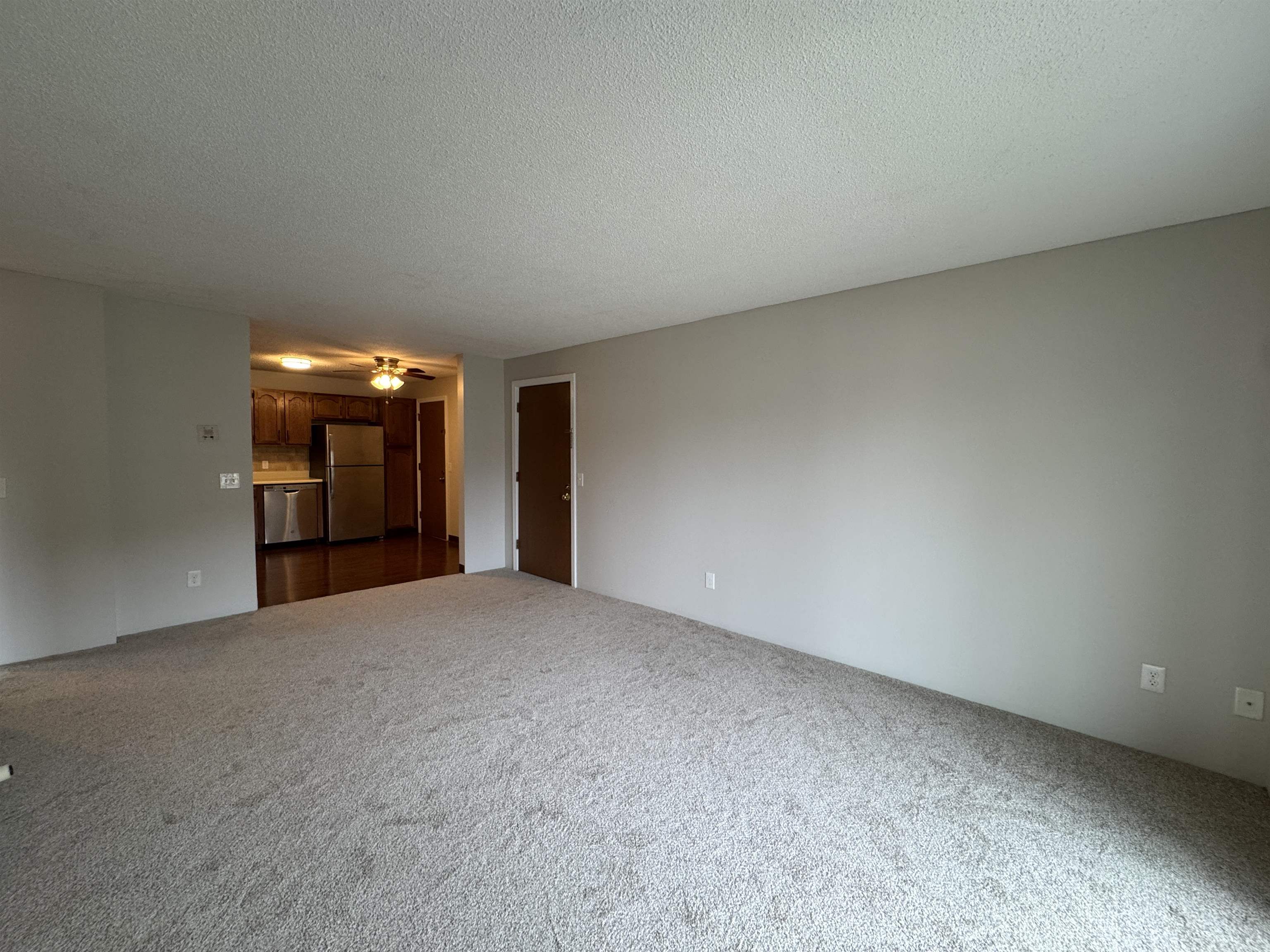 379 Huse Road, Unit 26 Manchester, NH 03103 - Photo 19 of 33