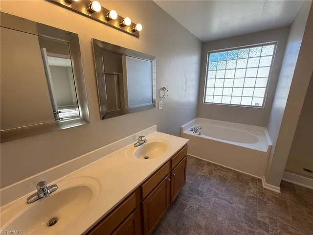 $2,495 | 5207 Silverbrook Drive, McLeansville, NC 27301