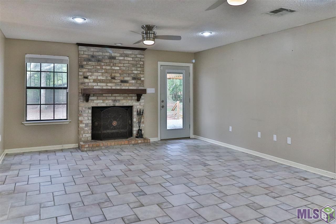 15239 East Beaver Drive Pride, LA 70770 - Photo 5 of 20