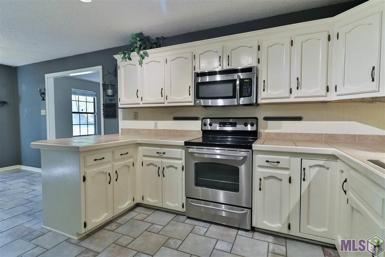 15239 East Beaver Drive Pride, LA 70770 - Photo 10 of 20