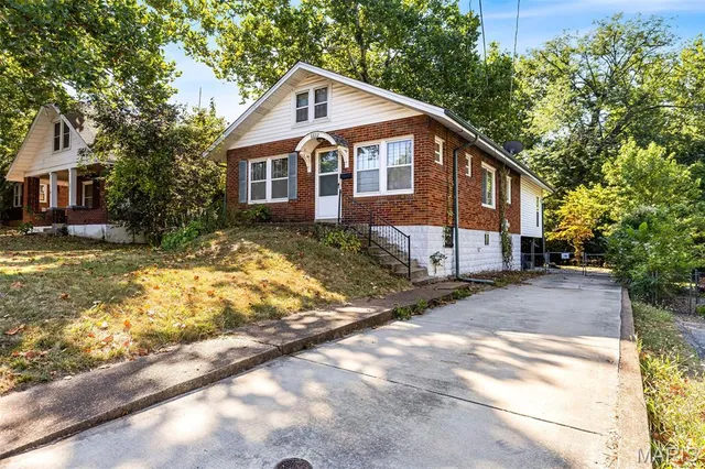 $134,900 | 8822 Olden Avenue, St. Louis, MO 63114
