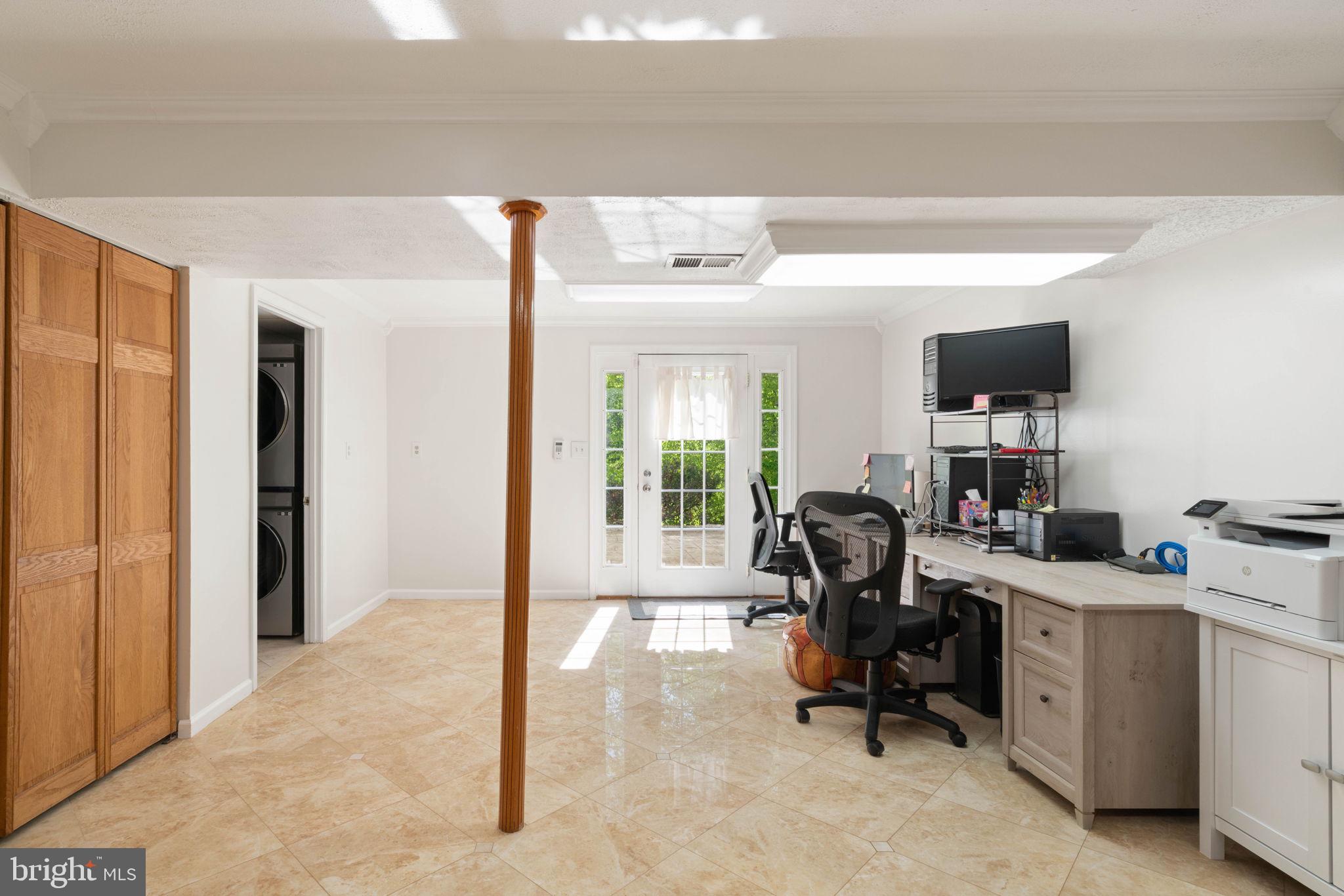 12522 Spring Drive Manassas, VA 20112 - Photo 48 of 69 Bright and airy home office space.