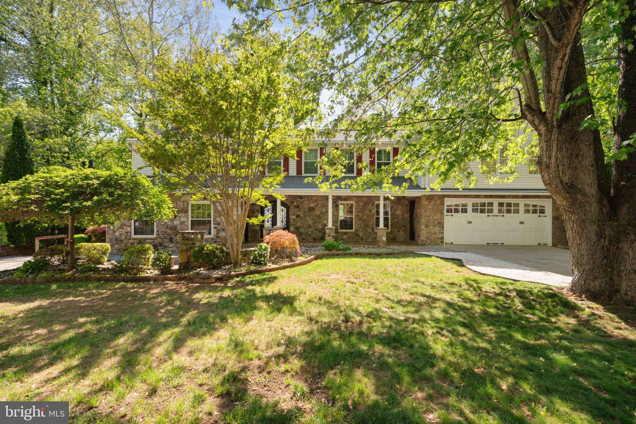 12522 Spring Drive Manassas, VA 20112 - Photo 5 of 69 Charming home embraced by nature.