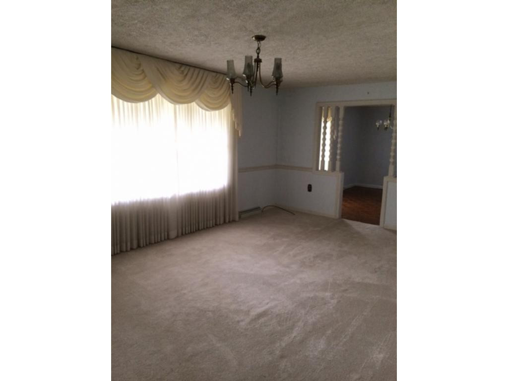 2824 Dungannon Road Coeburn, VA 24230 - Photo 13 of 14 Living Room