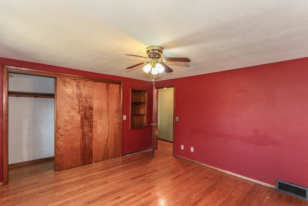 185 East Street Springfield, MA 01104 - Photo 14 of 26 a view of an empty room with a window