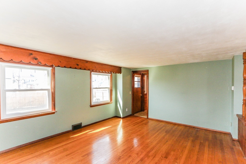 185 East Street Springfield, MA 01104 - Photo 7 of 26 a view of empty room with window