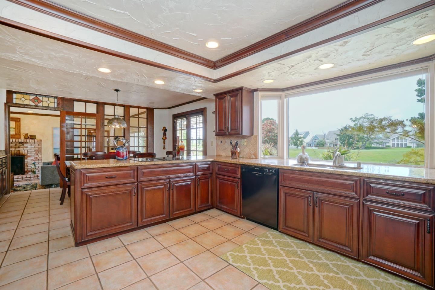 445 Greenbrier Road Half Moon Bay, CA 94019 - Photo 8 of 35 Gallery Image 8
