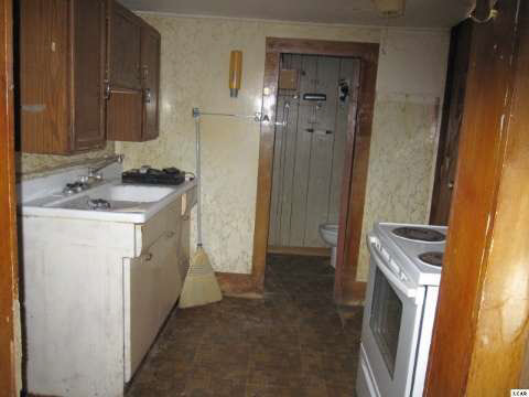 4151 Sycamore Road Palmyra, MI 49268 - Photo 4 of 10 20387334-3.JPG