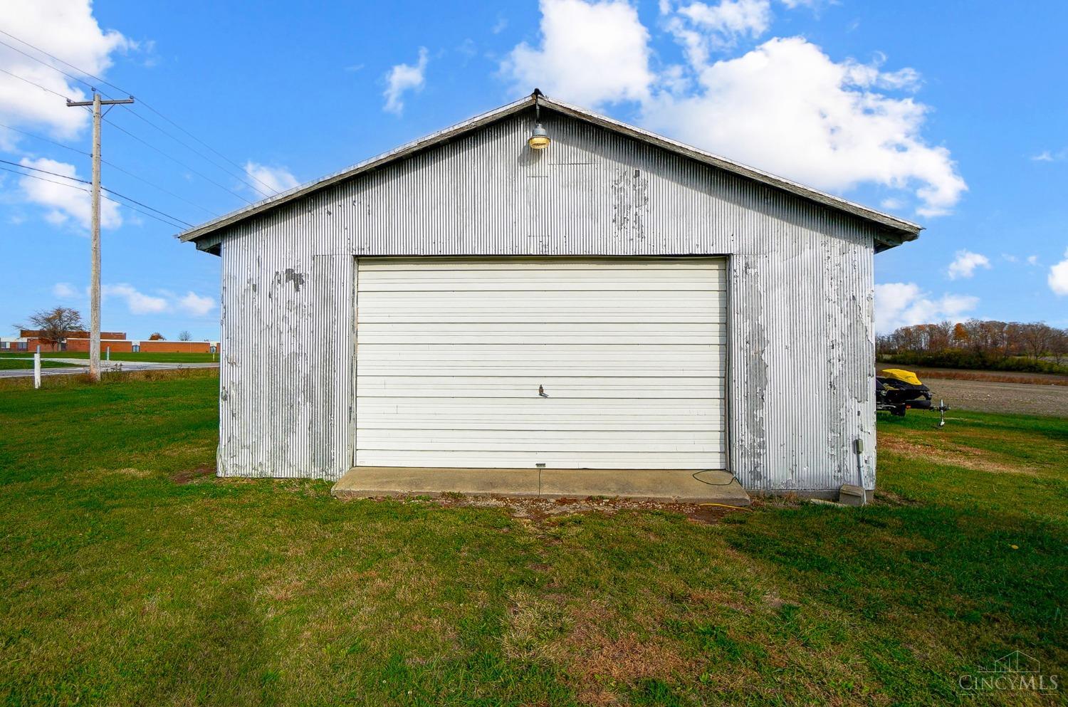 2711 Lebanon Road Clarksville, OH 45113 - Photo 42 of 48 This storage building has a concrete floor and electric run to it.