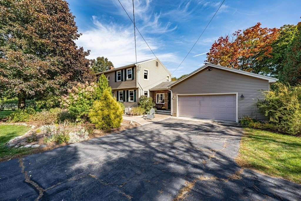 76 Wood Road Westfield, MA 01085 - Photo 2 of 37 Gallery Image 2
