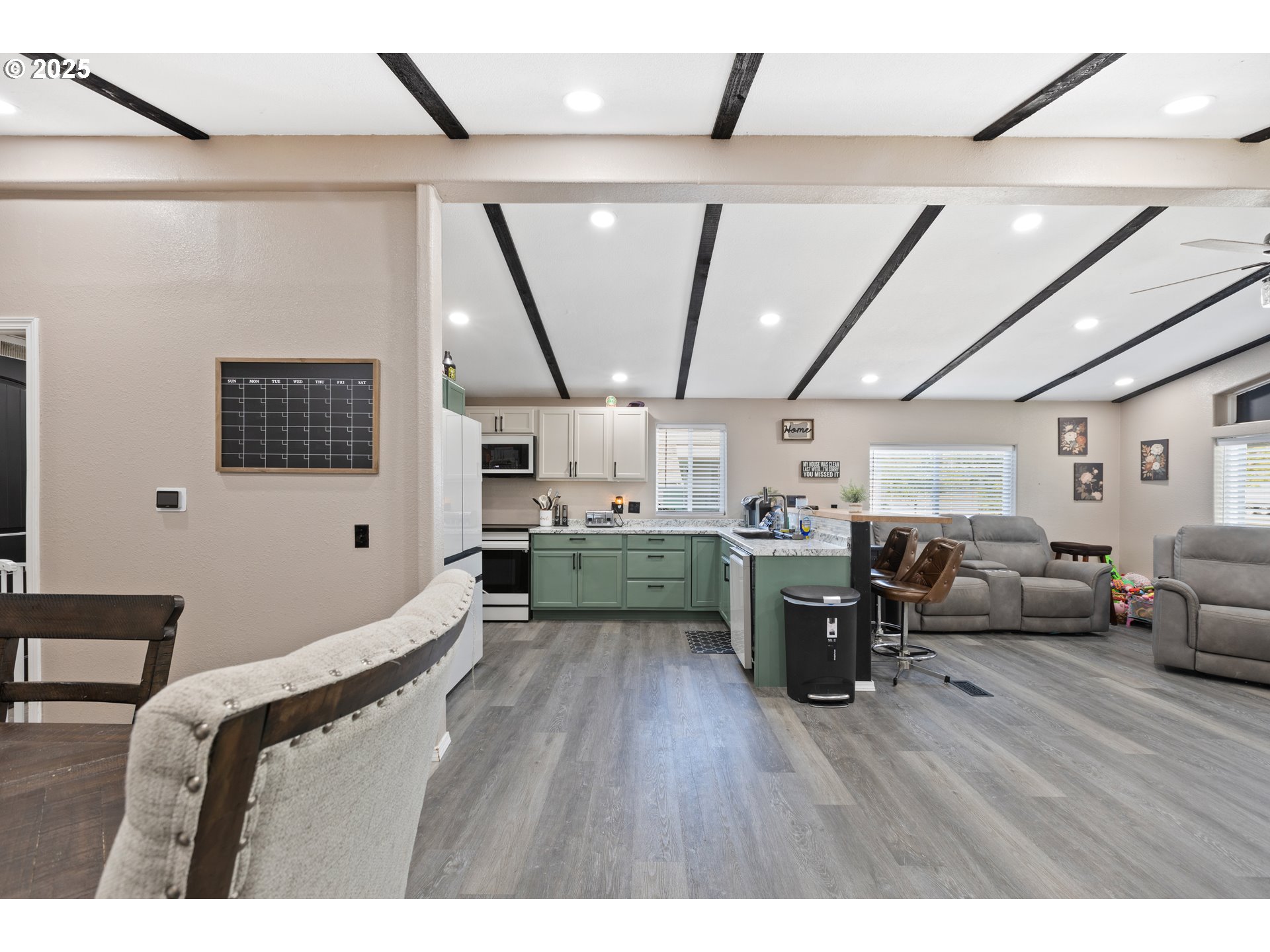 5 Manor Loop Roseburg, OR 97471 - Photo 16 of 40