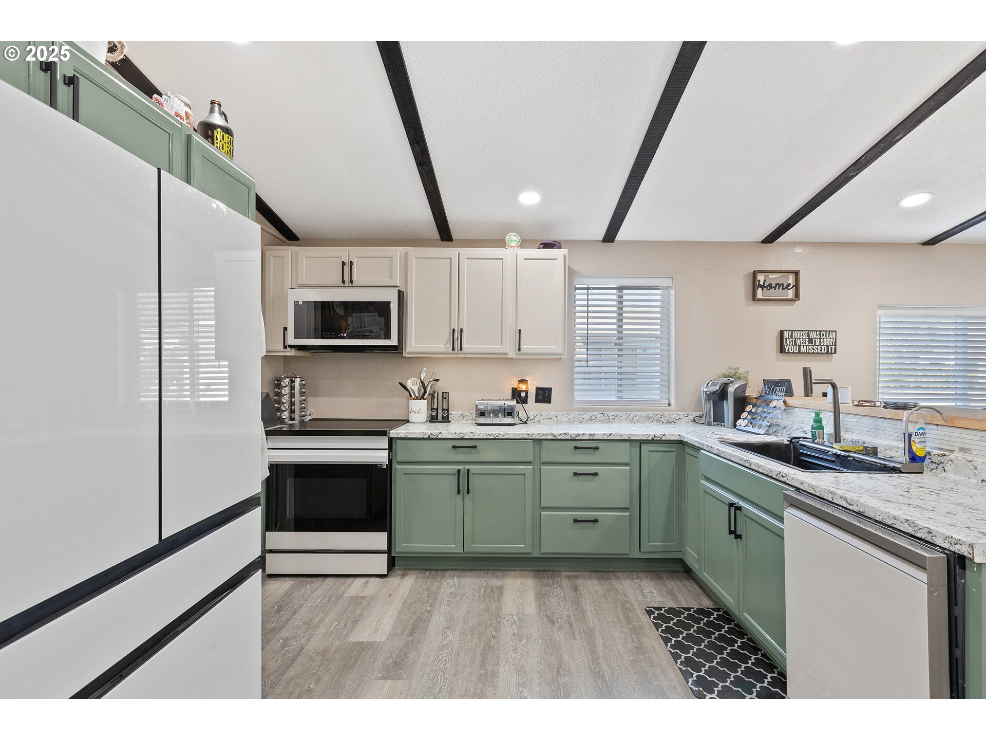 5 Manor Loop Roseburg, OR 97471 - Photo 18 of 40