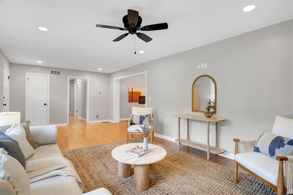 2174 Beecher Road Southwest Atlanta, GA 30311 - Photo 4 of 30