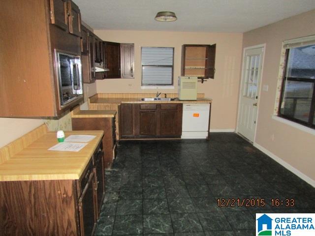 408 Azalea Way Birmingham, AL 35215 - Photo 7 of 17