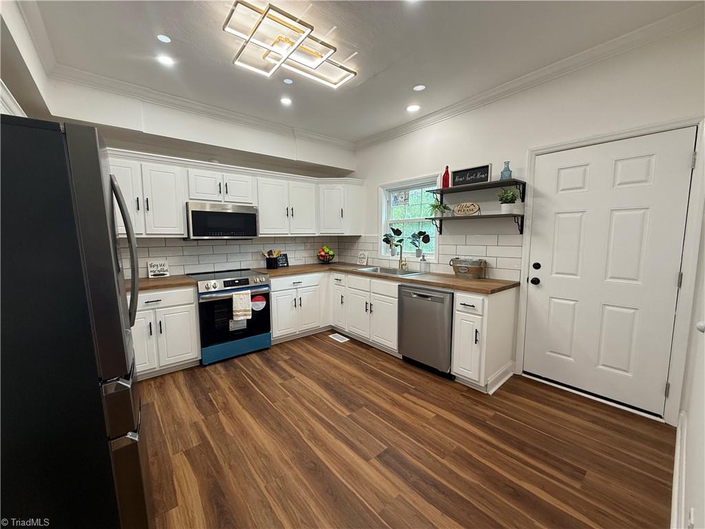7723 Turnpike Road Archdale, NC 27263 - Photo 7 of 27 Gallery Image 7