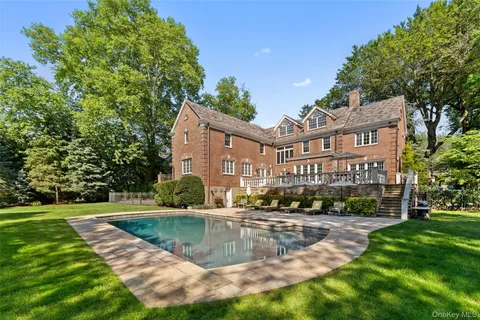 $6,195,000 | 5 Cooper Road, Scarsdale, NY 10583
