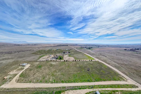 $599,900 | 13488 Hollow Road, Caldwell, ID 83607