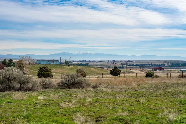 $599,900 | 13488 Hollow Road, Caldwell, ID 83607
