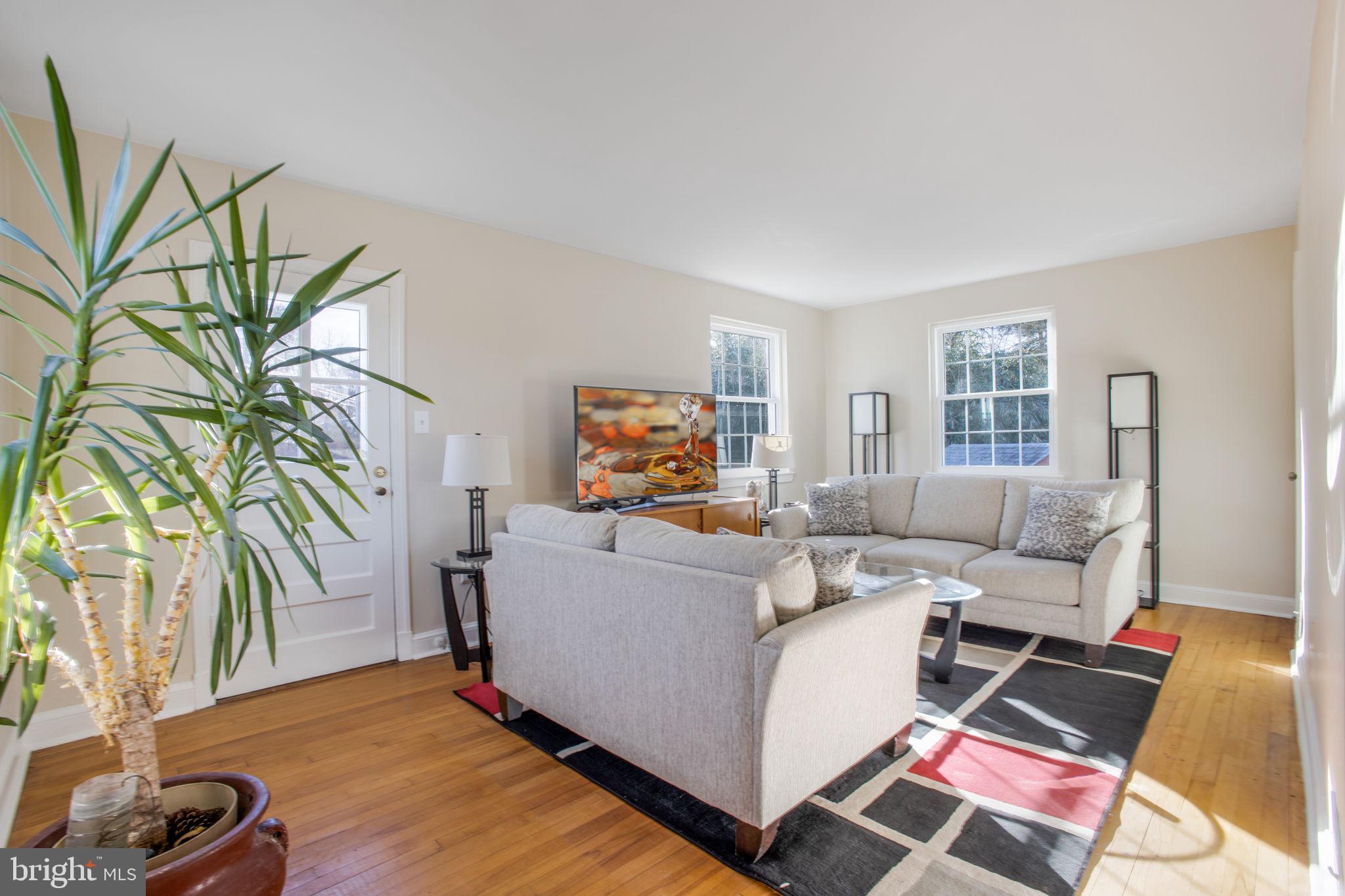 1201 Forest Glen Road Silver Spring, MD 20901 - Photo 14 of 50 Living Room with hardwood flooring
