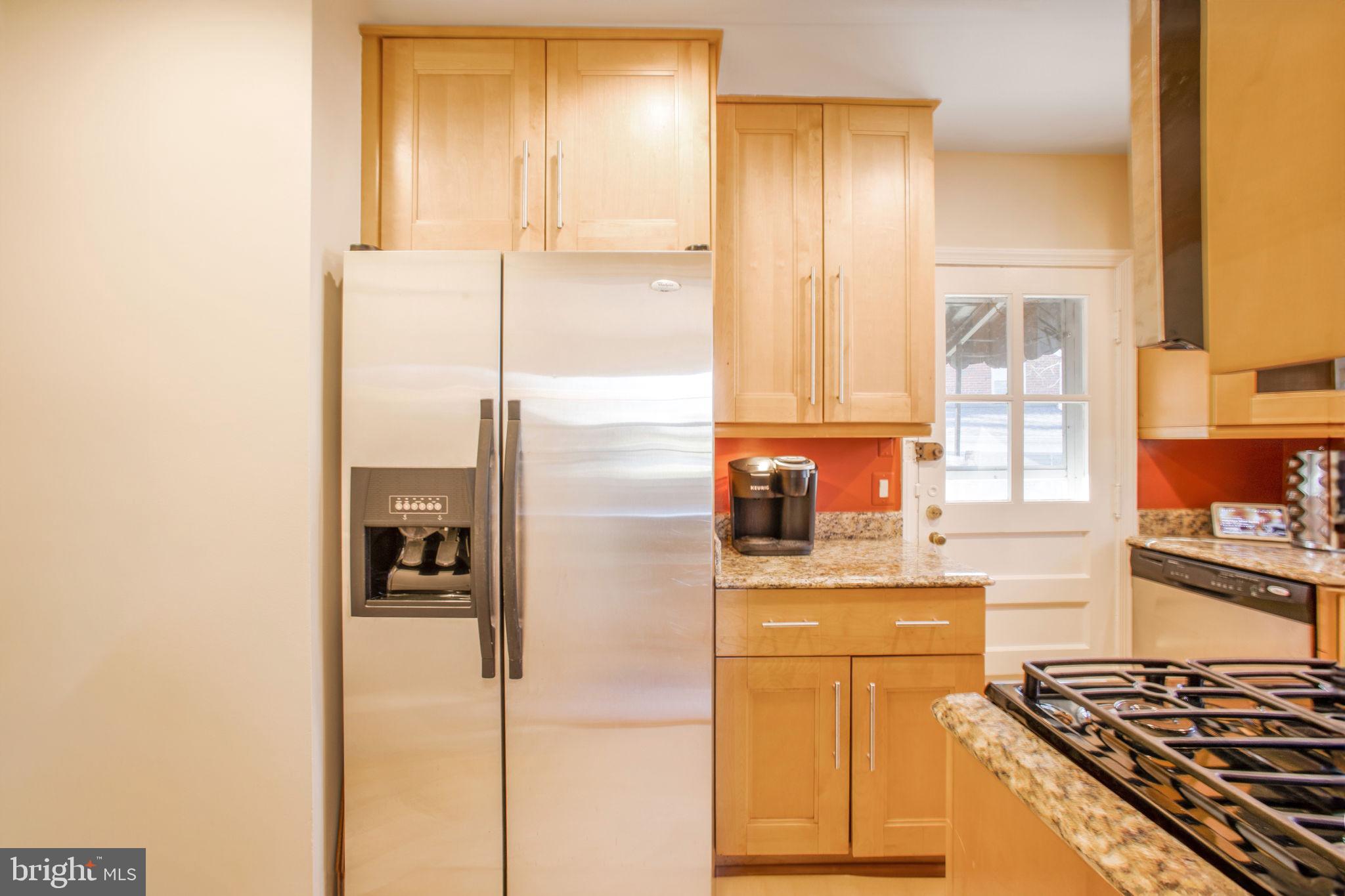 1201 Forest Glen Road Silver Spring, MD 20901 - Photo 26 of 50 Stainless steel appliances