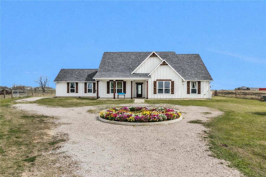 36244 Cochran Road Waller, TX 77484 - Photo 3 of 41 Gallery Image 3