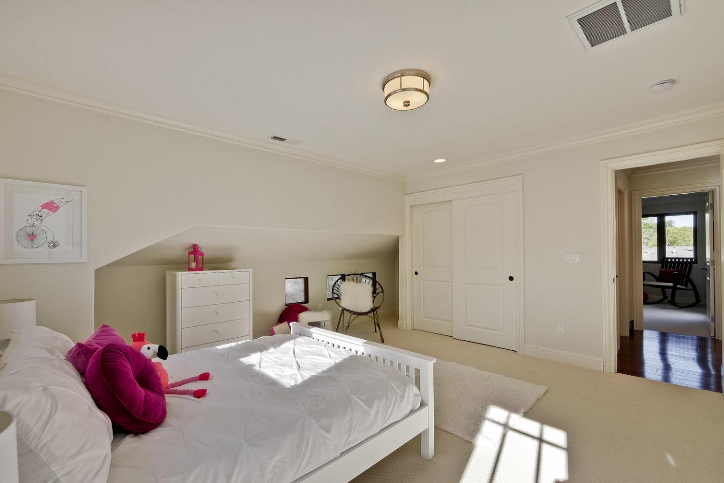 1725 Newell Road Palo Alto, CA 94303 - Photo 29 of 47 a bedroom with a bed and a table