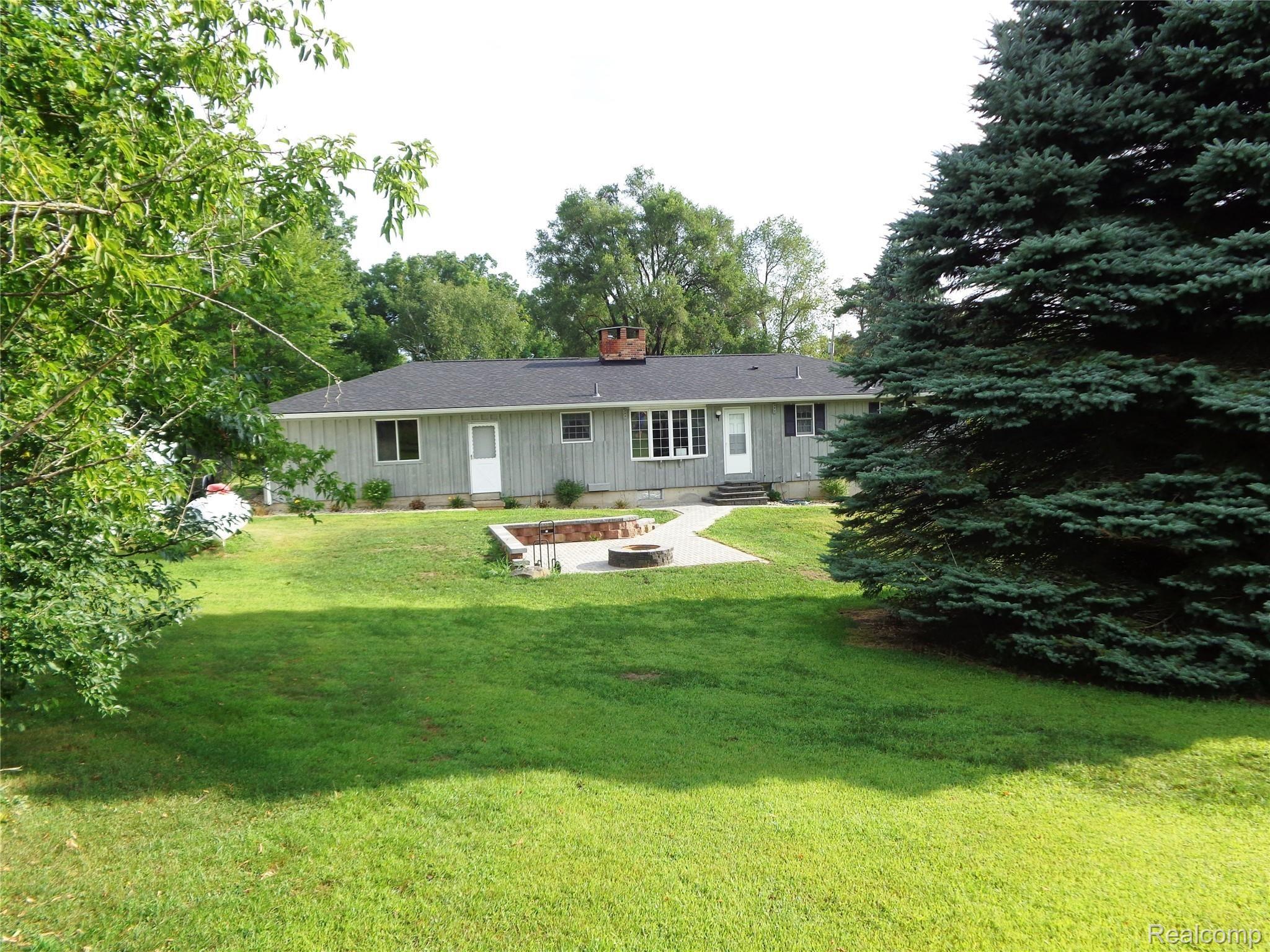 16901 English Road Manchester, MI 48158 - Photo 33 of 42 DSC01077.JPG