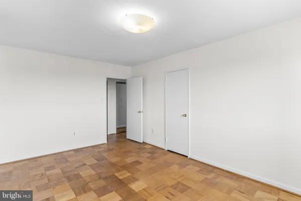 $2,200 | 1830 Columbia Pike, Unit 406, Arlington, VA 22204