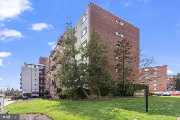 $2,100 | 1830 Columbia Pike, Unit 406, Arlington, VA 22204