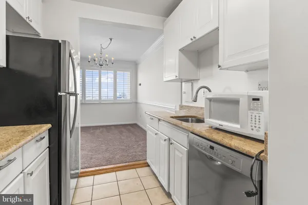 $2,200 | 1830 Columbia Pike, Unit 406, Arlington, VA 22204