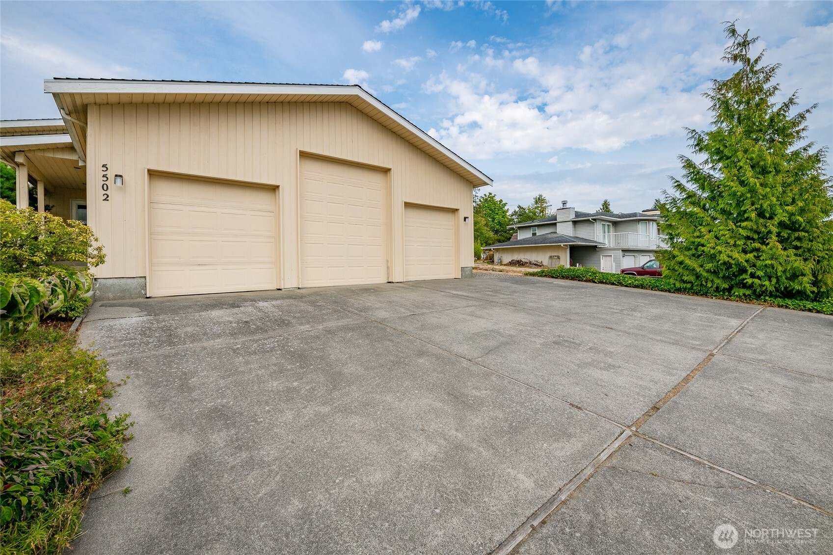 5502 Salish Road Blaine, WA 98230 - Photo 2 of 40 Gallery Image 2