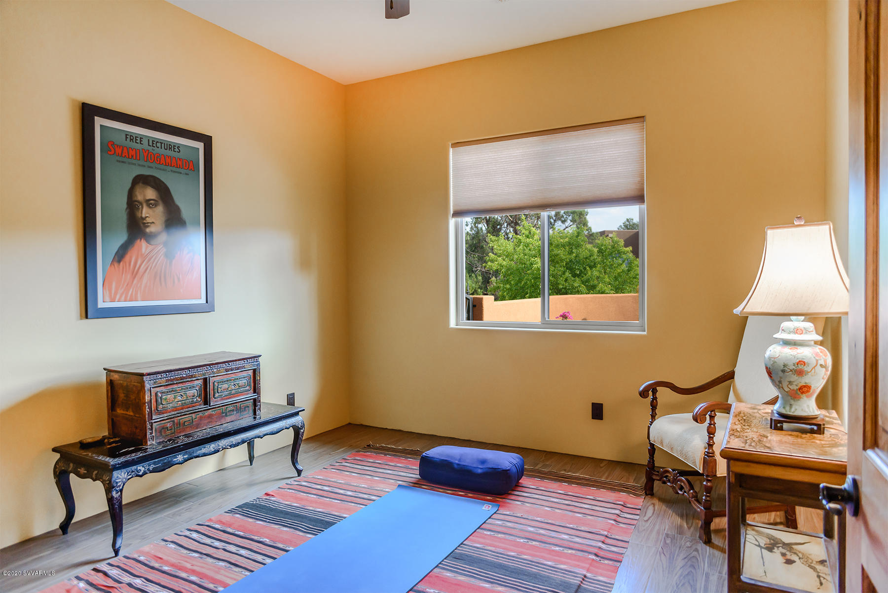 110 Rimstone Circle Sedona, AZ 86336 - Photo 25 of 35 Guest Bedroom
