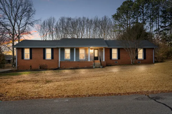 $479,999 | 127 Sam Davis Drive, Springfield, TN 37172