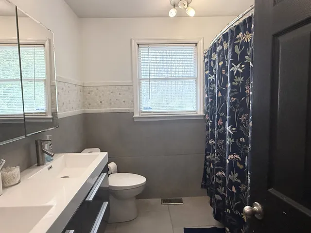 $519,900 | 127 Sam Davis Drive, Springfield, TN 37172