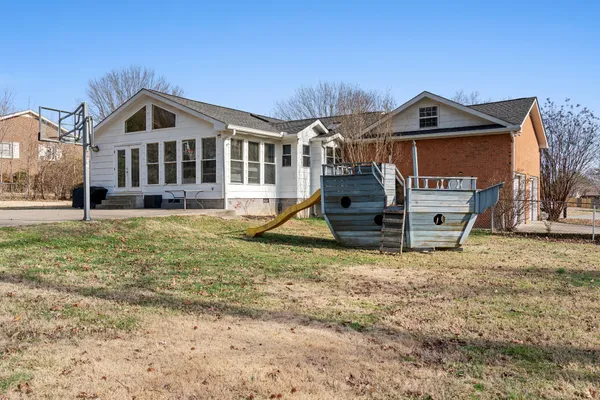 $479,999 | 127 Sam Davis Drive, Springfield, TN 37172