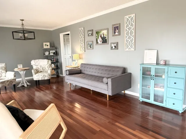 $519,900 | 127 Sam Davis Drive, Springfield, TN 37172