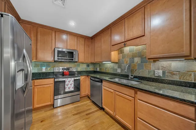 $600,000 | 19 Highland Court, Unit 19, Needham, MA 02492