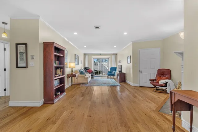 $600,000 | 19 Highland Court, Unit 19, Needham, MA 02492