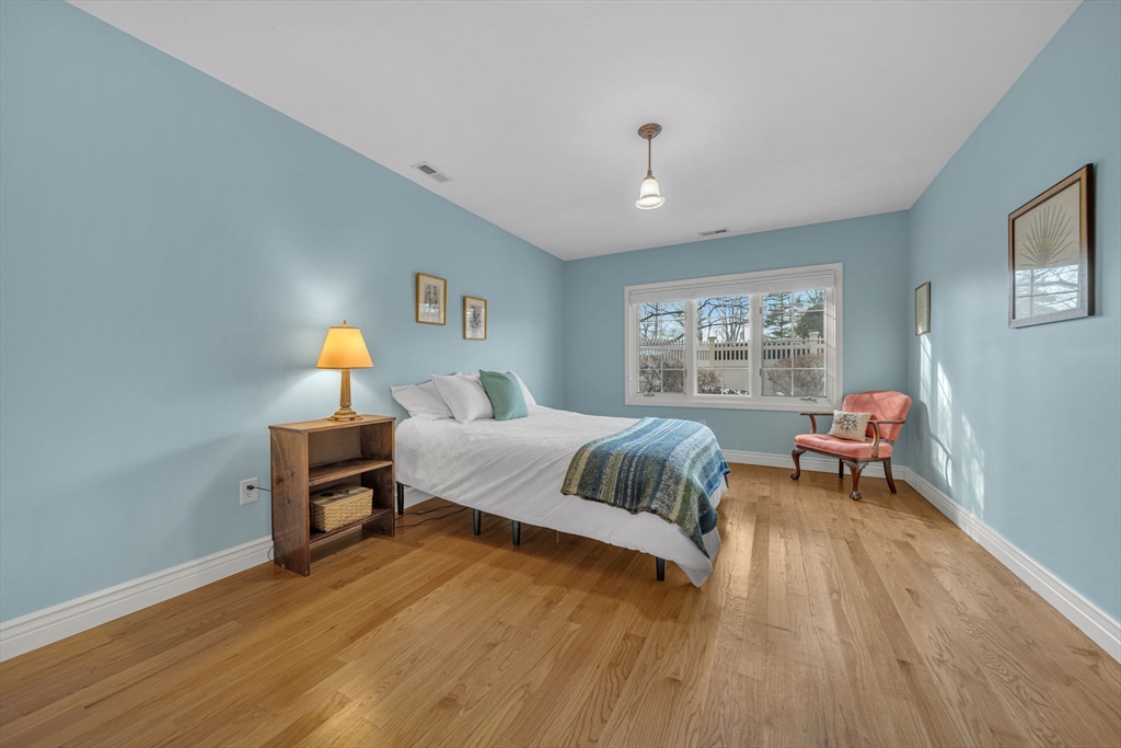 19 Highland Court, Unit 19 Needham, MA 02492 - Photo 10 of 16