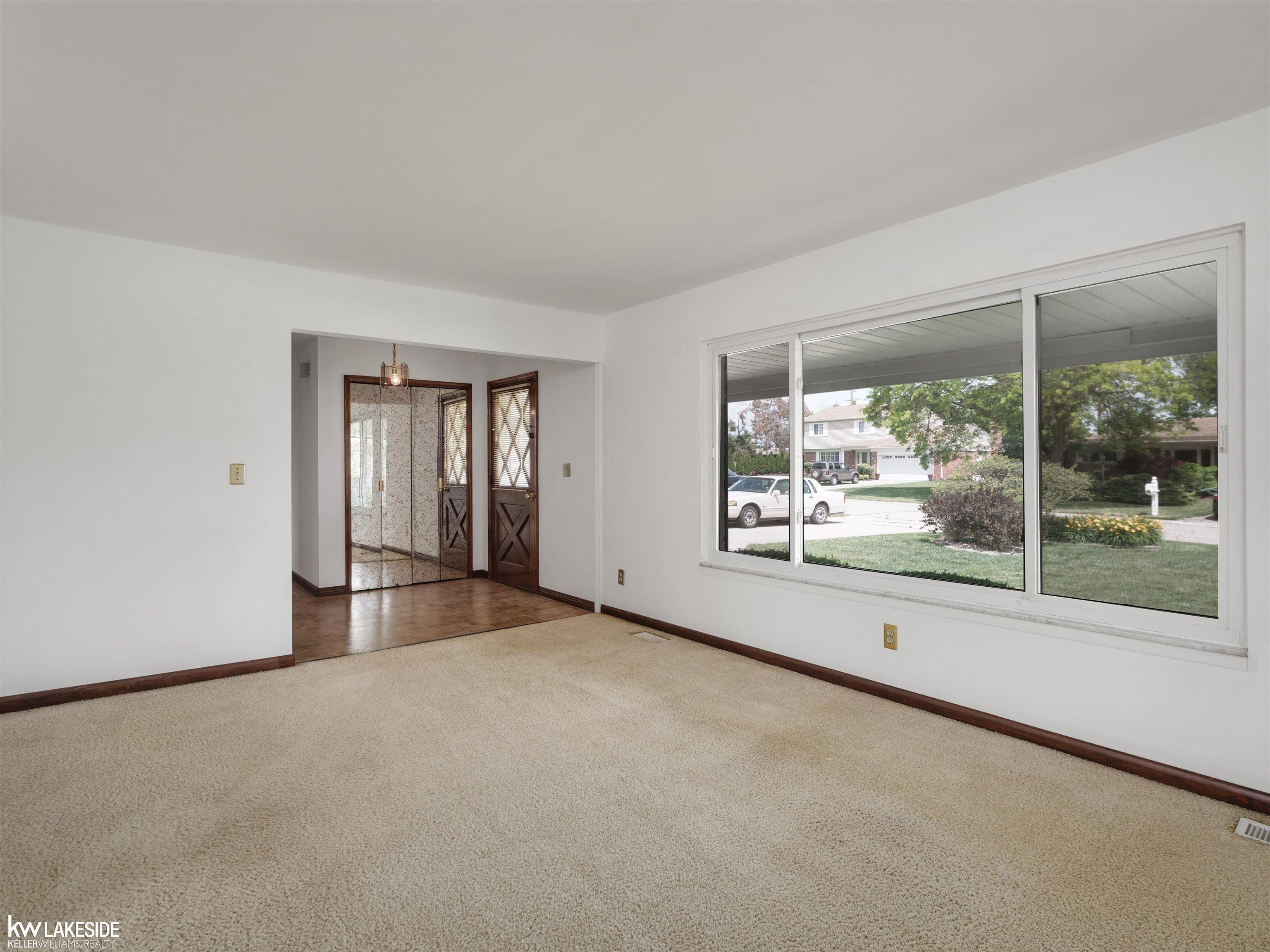 35385 Bobcean Road Clinton Township, MI 48035 - Photo 4 of 49