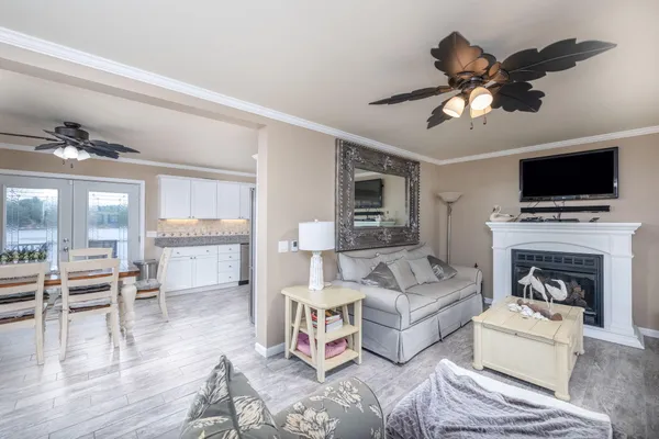 $569,000 | 506 McLachlan Point Road, Evart, MI 49631