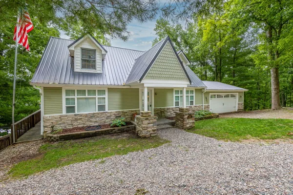 $569,000 | 506 McLachlan Point Road, Evart, MI 49631