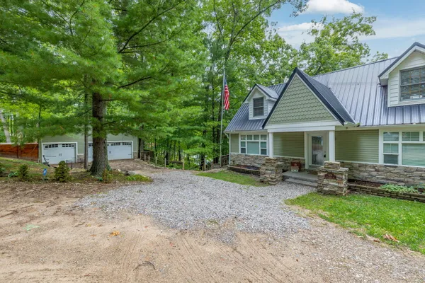 $569,000 | 506 McLachlan Point Road, Evart, MI 49631