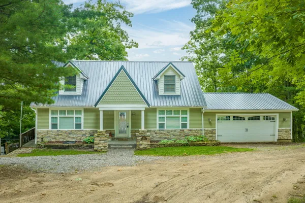 $569,000 | 506 McLachlan Point Road, Evart, MI 49631