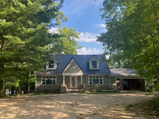 $569,000 | 506 McLachlan Point Road, Evart, MI 49631