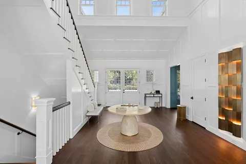 $12,995,000 | 5 Eileens Path, East Hampton, NY 11937